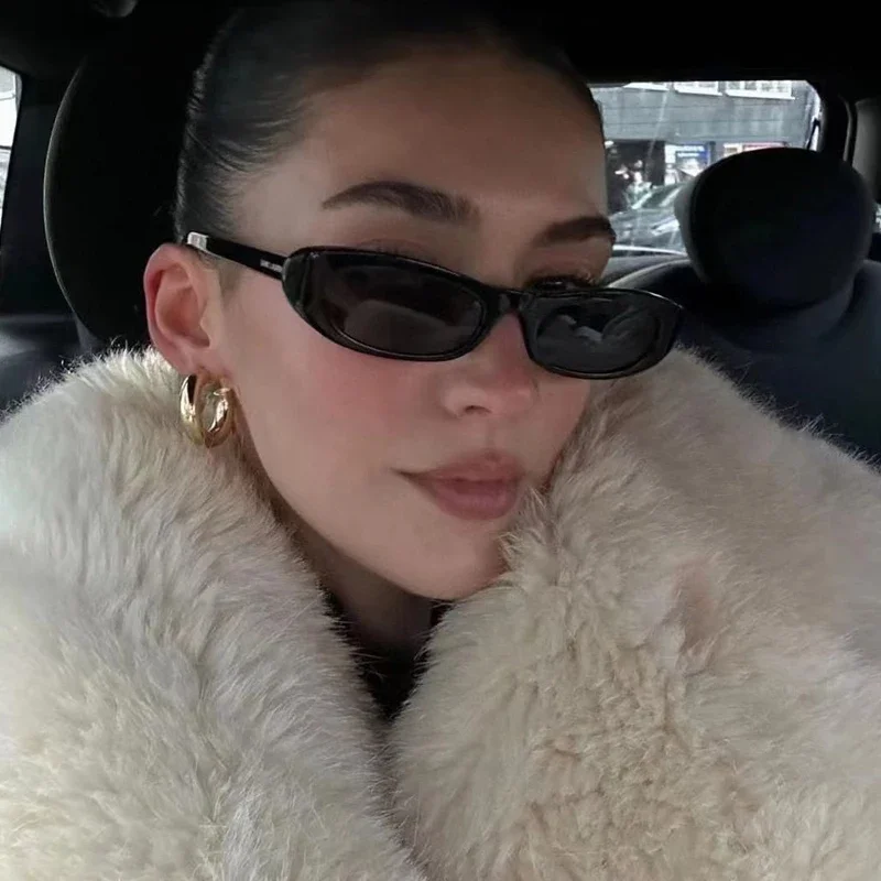 Street Fashion Glasses - Yeni Retro Oval Çerçeveli Güneş Gözlüğü